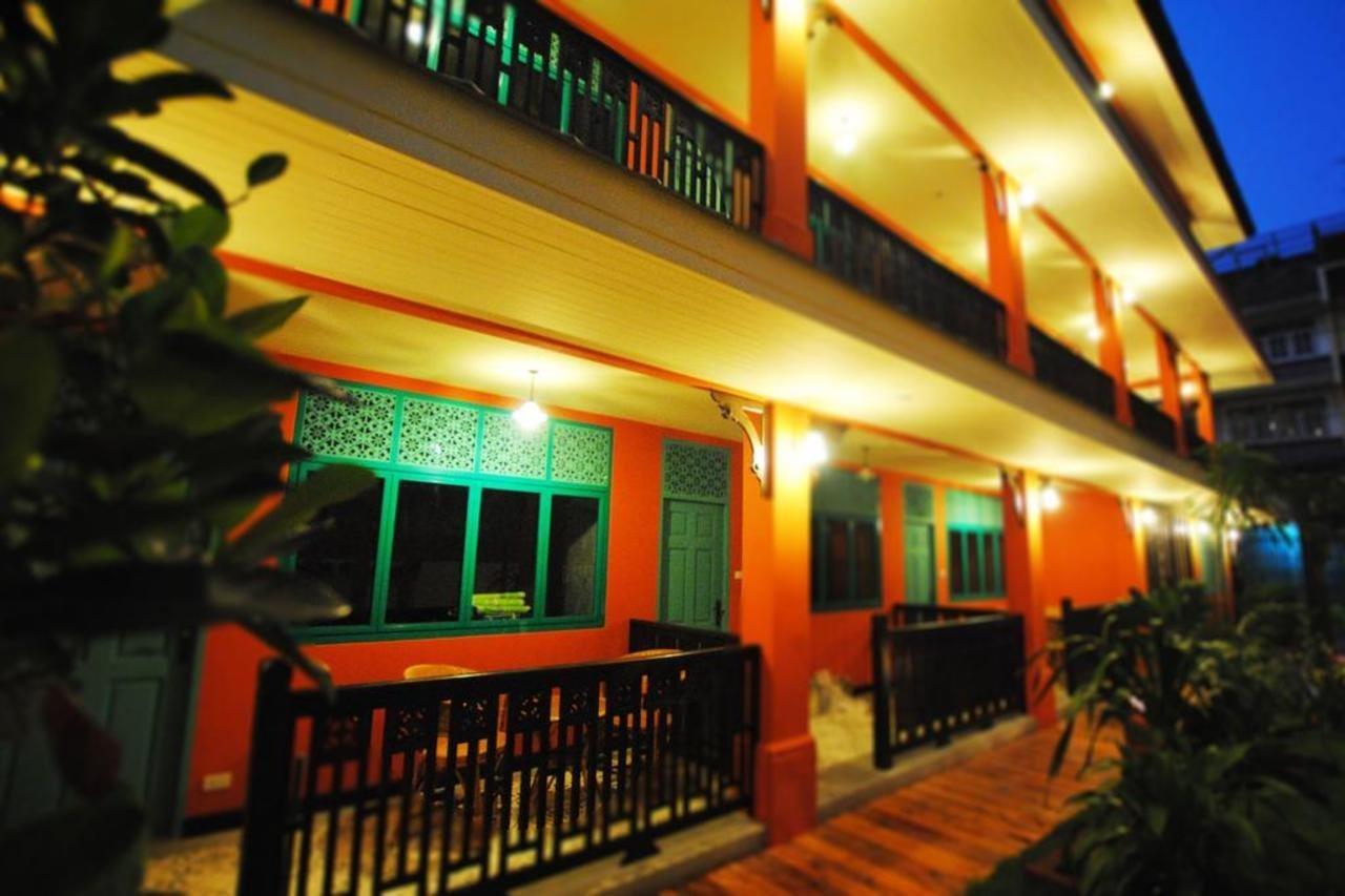 Focal Local Bed & Breakfast Banguecoque Exterior foto